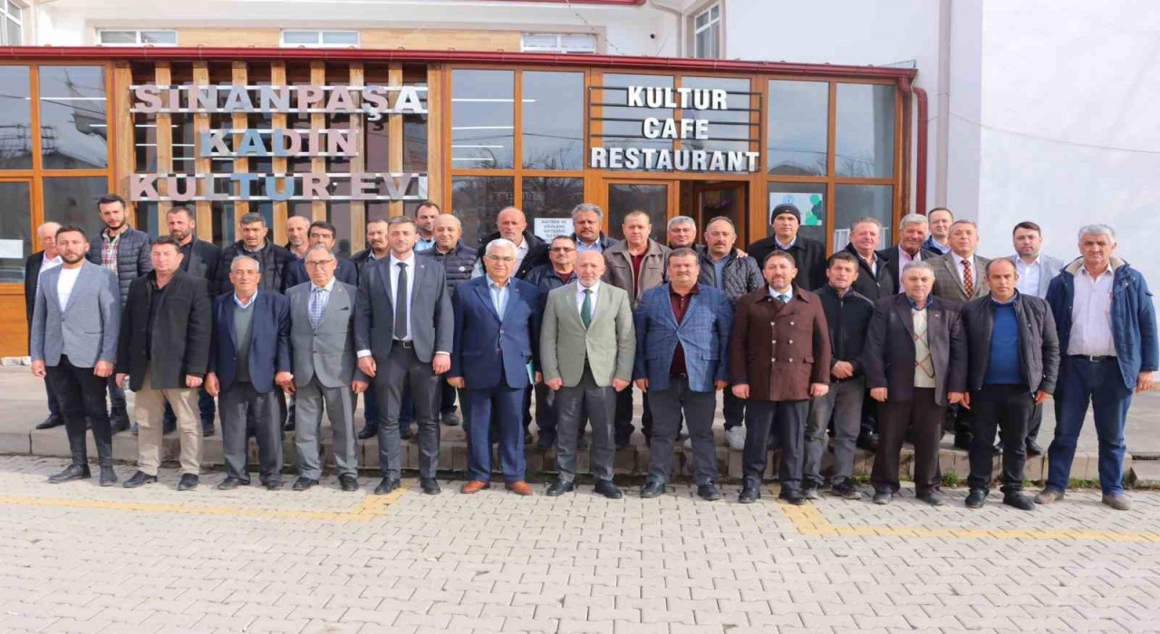 İl Genel Meclisi Sinanpaşada muhtarlarla buluştu