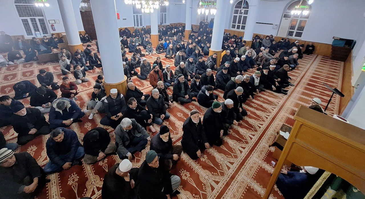 İmam Hatip Adayları Sabah Namazında Buluştu