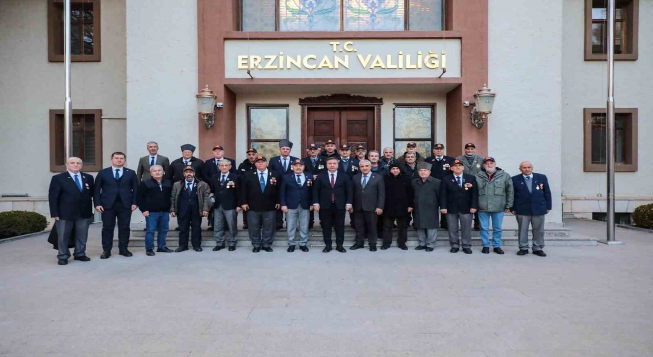 Kahraman gaziler Erzincanda misafir edildi