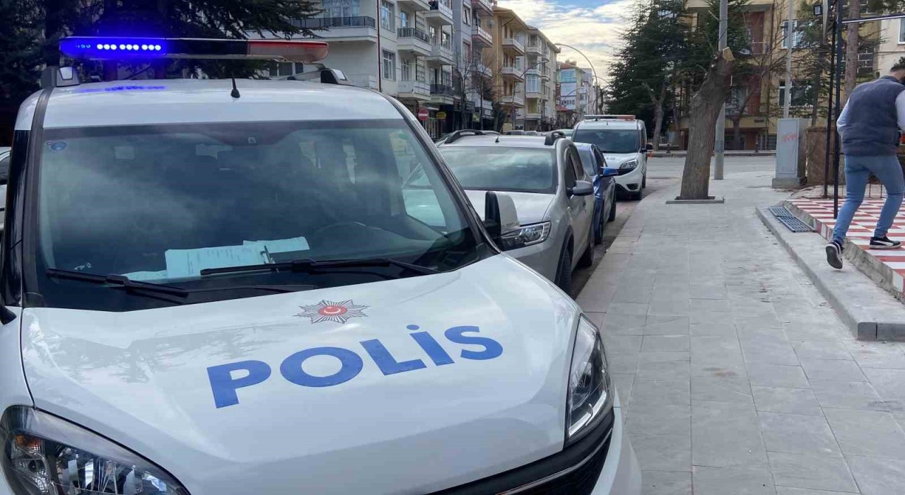 Karamanda yalnız yaşayan vatandaş evinde ölü bulundu