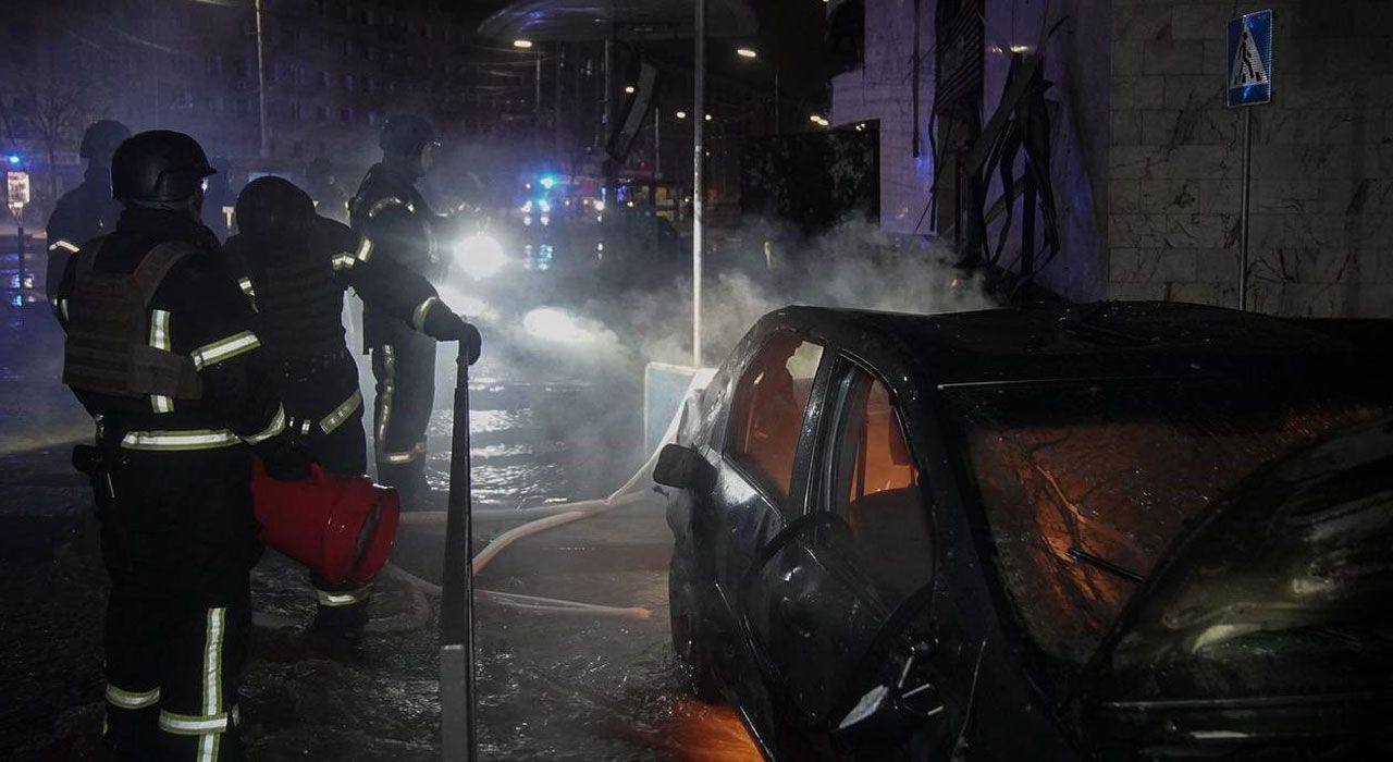 Kiev, Rus Füzesiyle Vuruldu: 3 Ölü, 3 Yaralı