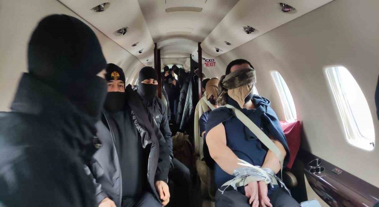 Kırmızı bültenle aranan suç örgütü elebaşı Ercan Yılmaz ve örgüt üyesi İbrahim Kaymak Türkiyeye getirildi