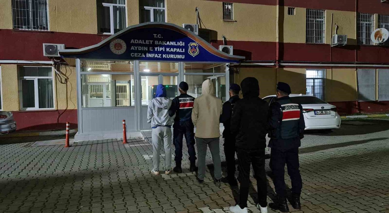 Köşkte kablo hırsızları yakalandı