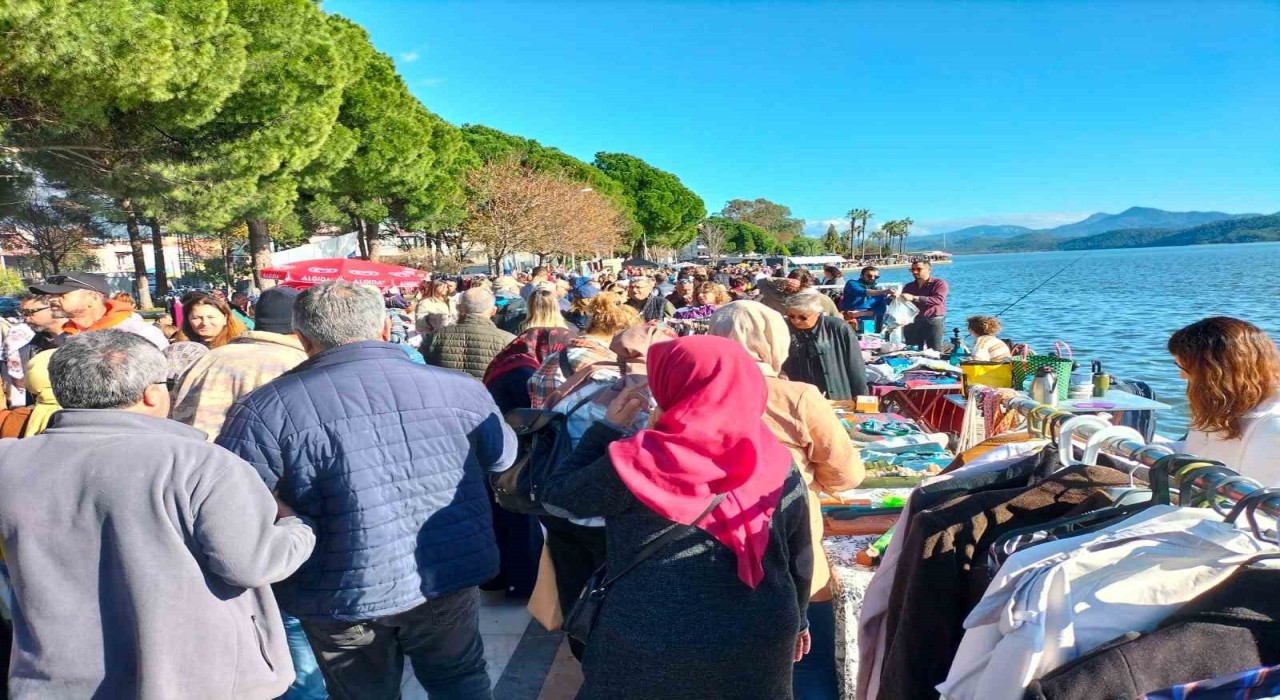 Köyceğiz ikinci el pazarına yoğun ilgi