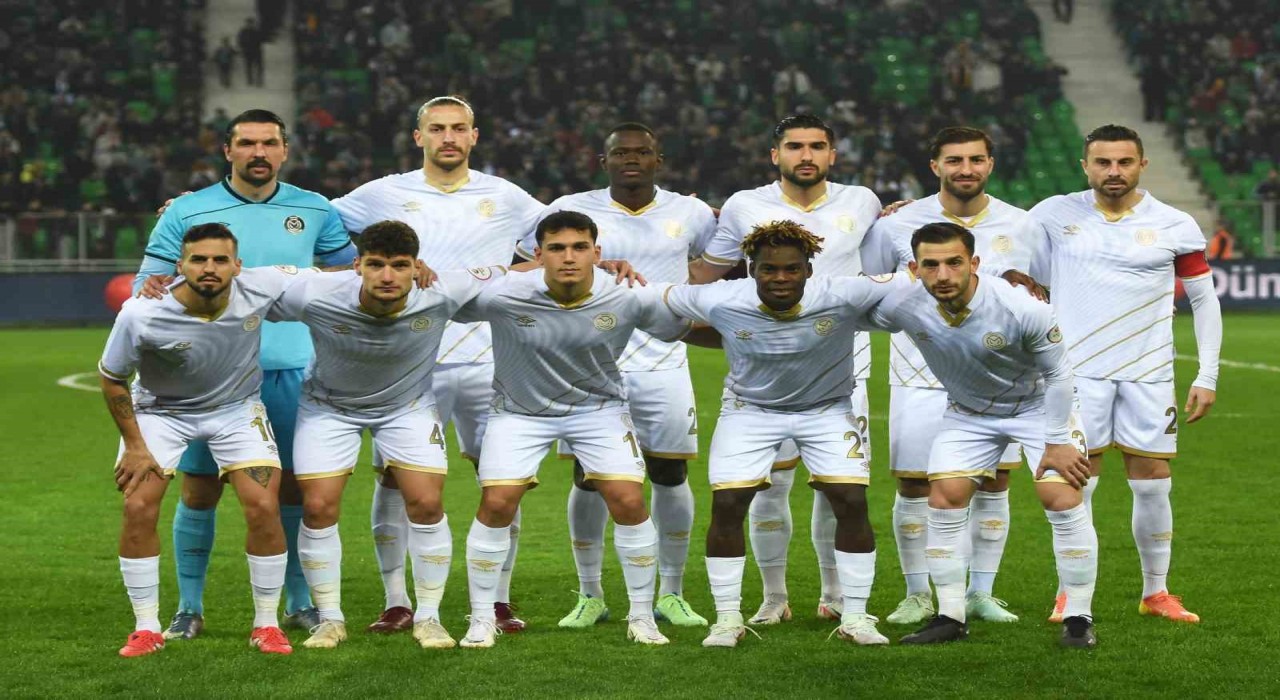 Manisa FKda yüzler gülüyor