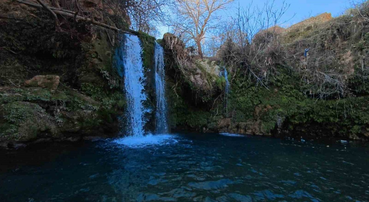 Mardinde Gurs Vadisi doğal güzelliğiyle dikkat çekiyor