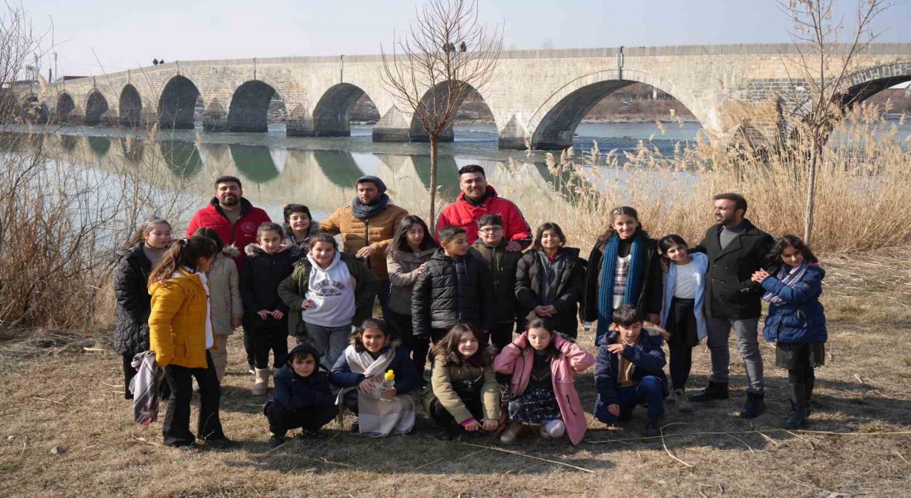 Muşta öğrenciler için kültür gezisi düzenlendi