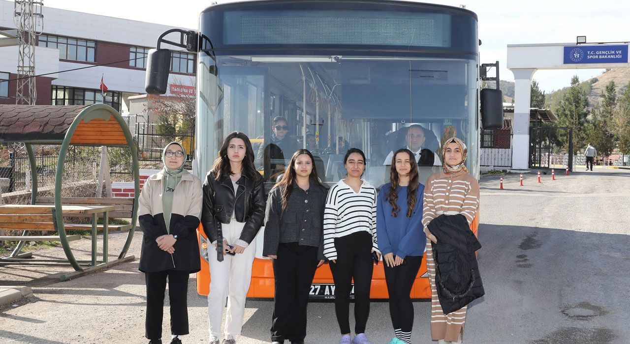 Öğrencilerin Sesine Kulak Verildi: Ulaşım Sorunu Çözüldü