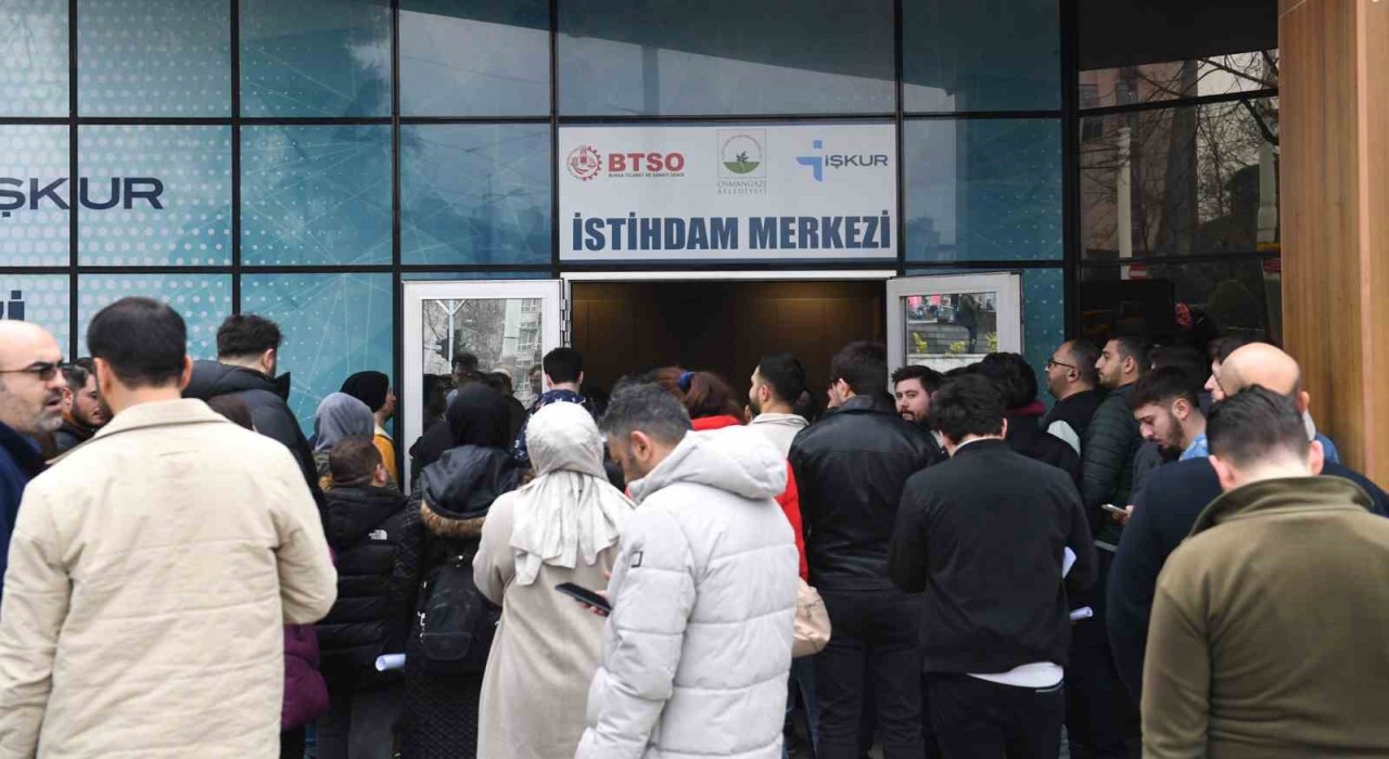 OKİMde bir günde 250 kişi iş sahibi oldu