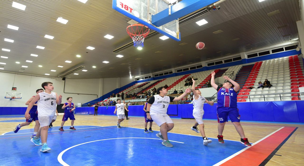 Osmaniye’de Yıldızlar Basketbol İl Birinciliği Tamamlandı
