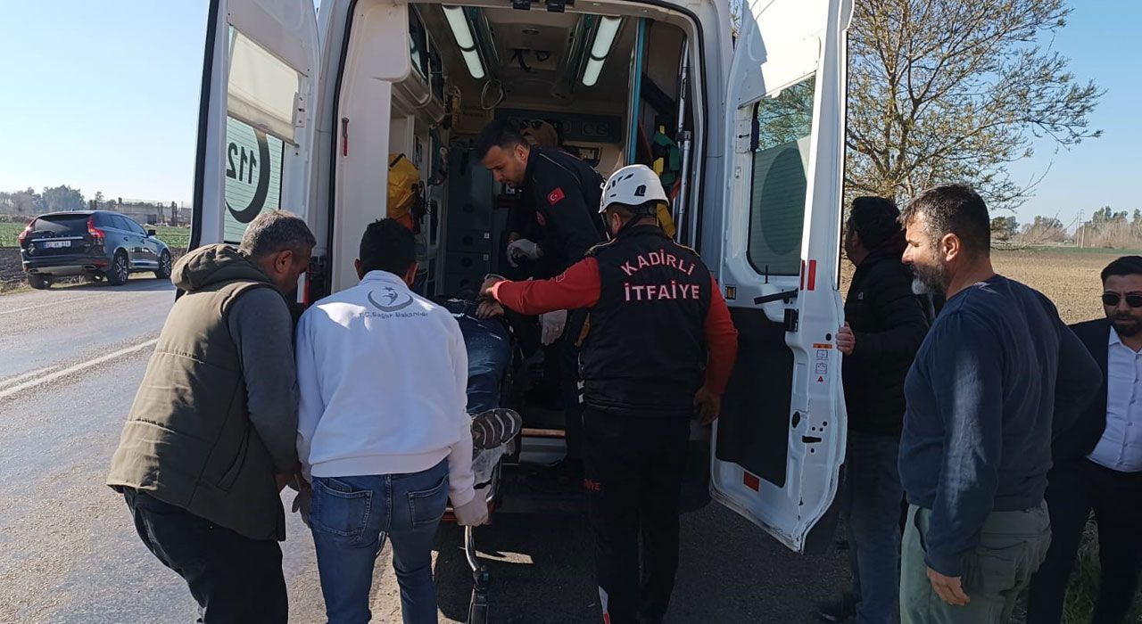 Otomobil Şarampole Devrildi: 2 Yaralı