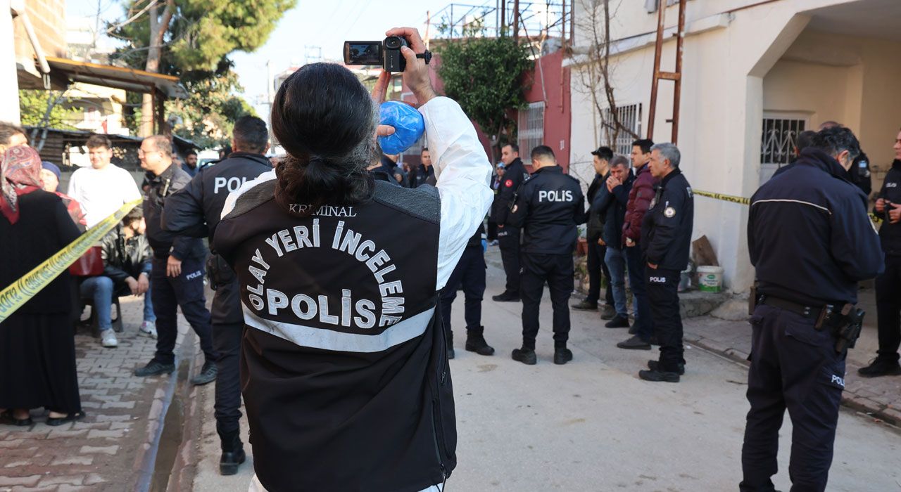Polis Memuru Ailesini ve Yakınlarını Katletti