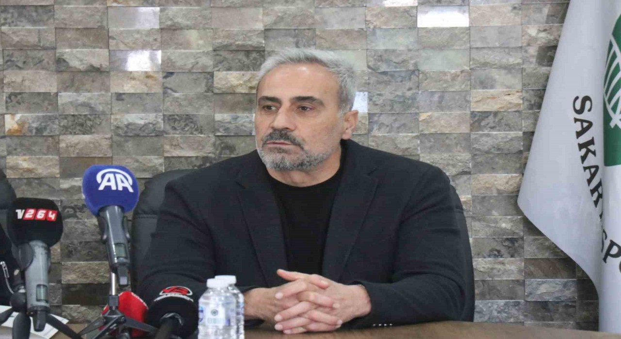 Sakaryasporda Mustafa Dalcı için imza töreni düzenlendi