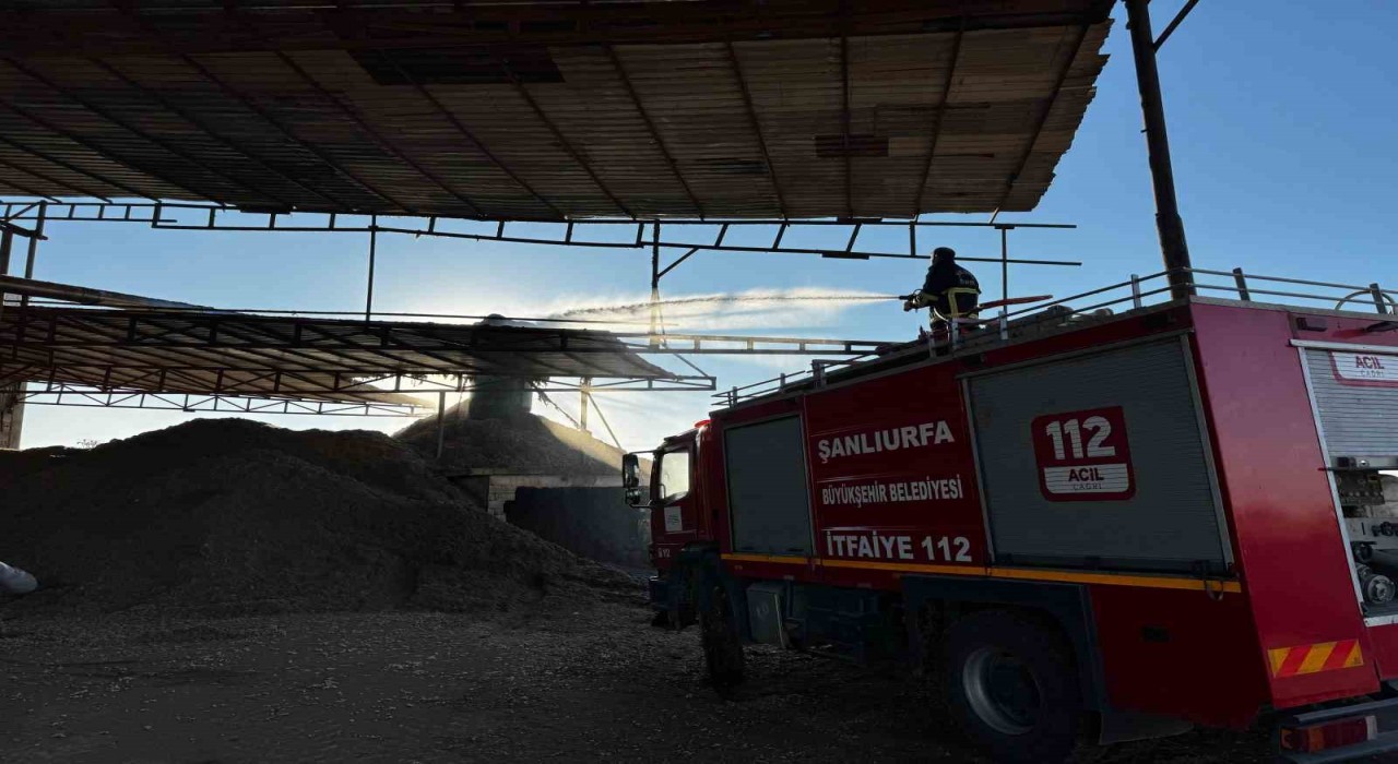Şanlıurfada çırçır fabrikasında korkutan yangın