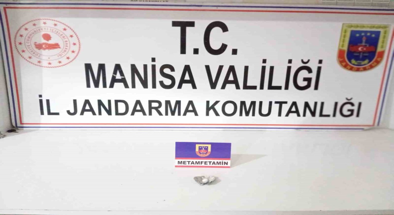 Sarıgölde jandarmadan uyuşturucu operasyonu