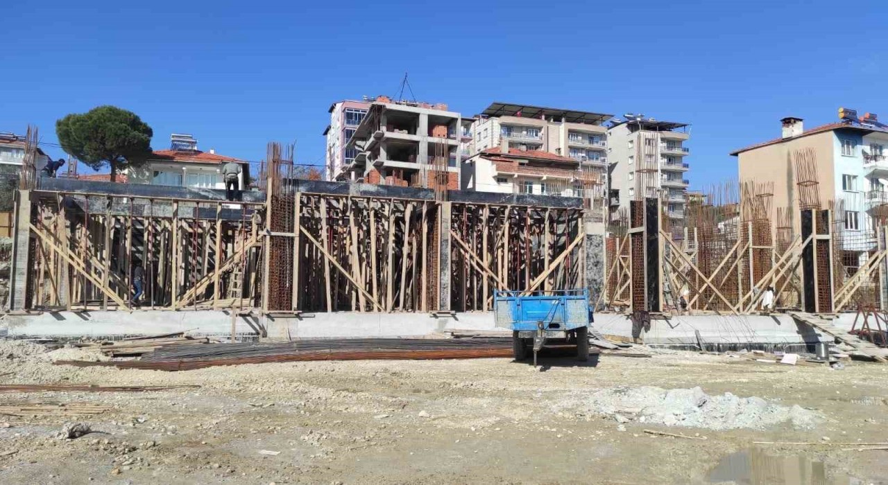 Selendi Hükümet Konağı yapımı devam ediyor