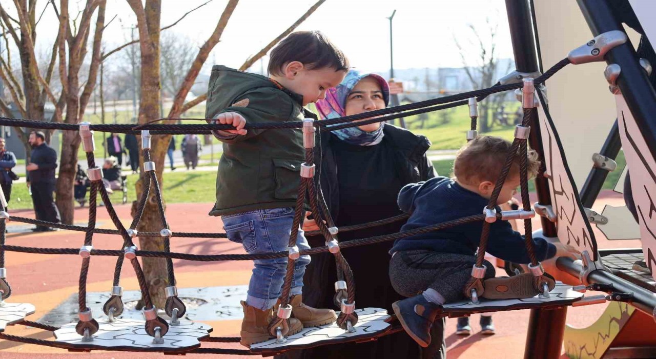 Seymen Millet Bahçesine aileler akın ediyor