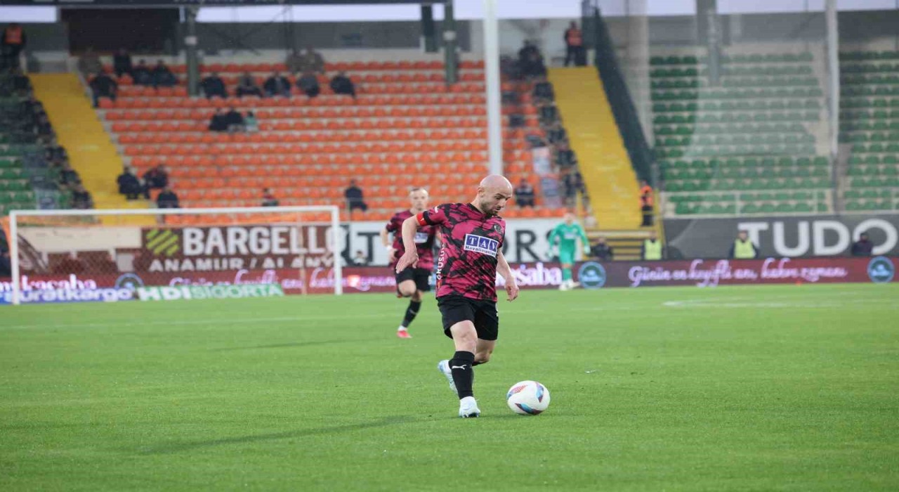 Trendyol Süper Lig: Alanyaspor: 5 - Başakşehir: 4 (Maç sonucu)