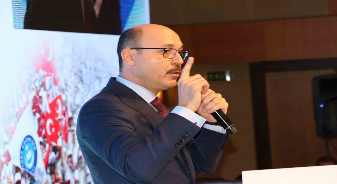 Türk-Eğitim Sen Genel Başkanı Geylan: “KPSSde yüksek puan alarak atama bekleyen genç meslektaşlarımız da inşallah 1,5 yıl beklemek durumunda kalmazlar”
