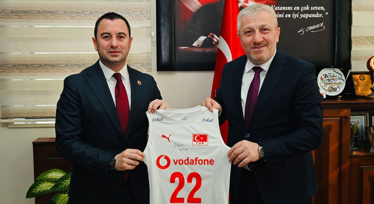 TVF’den Osmaniye İl Sağlık Müdürüne Anlamlı Hediye