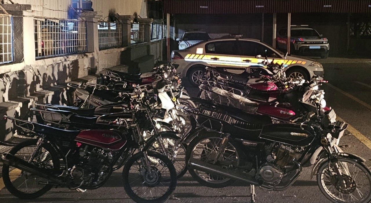 Yasadışı motosiklet yarışına jandarma engeli: 102 farklı maddeden 326 bin lira ceza