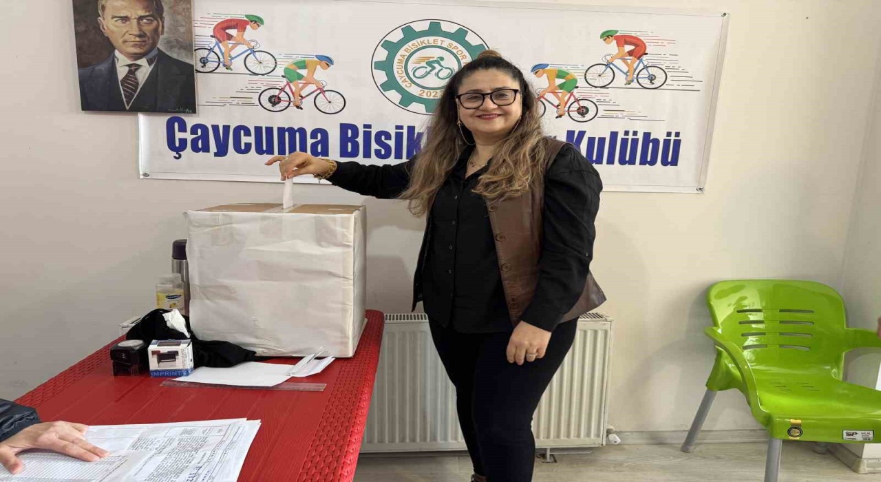 Zonguldakta bisiklet kulübüne kadın başkan seçildi