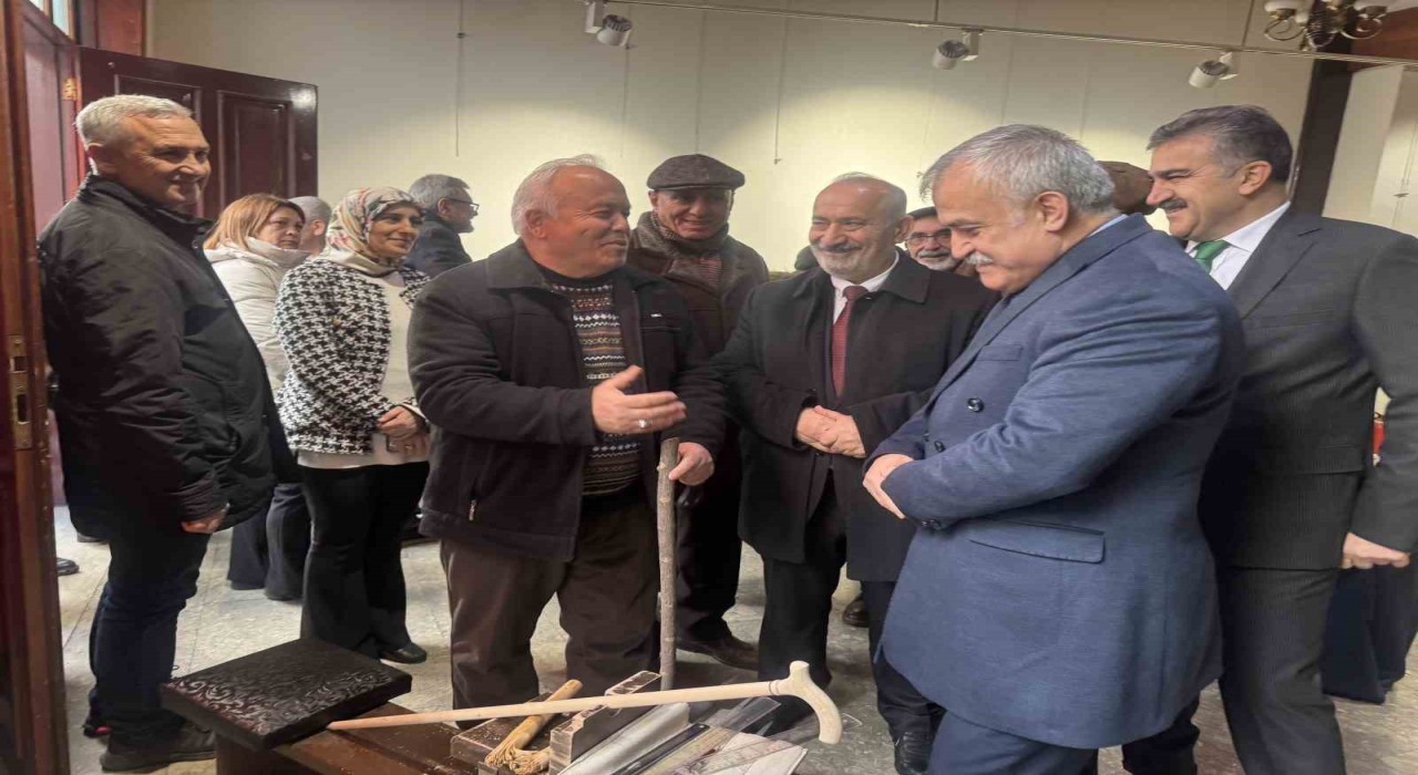 11 kursiyerin 47 bastonu sergilendi