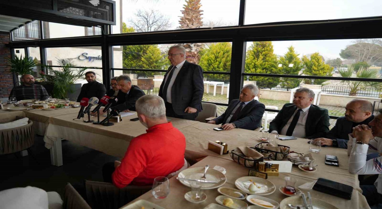 1966 Edremitspor 3. Lig yolunda emin adımlarla ilerliyor