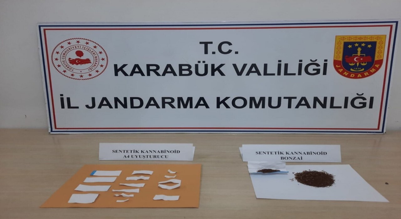 2 şahsın üzerinde uyuşturucu yakalandı