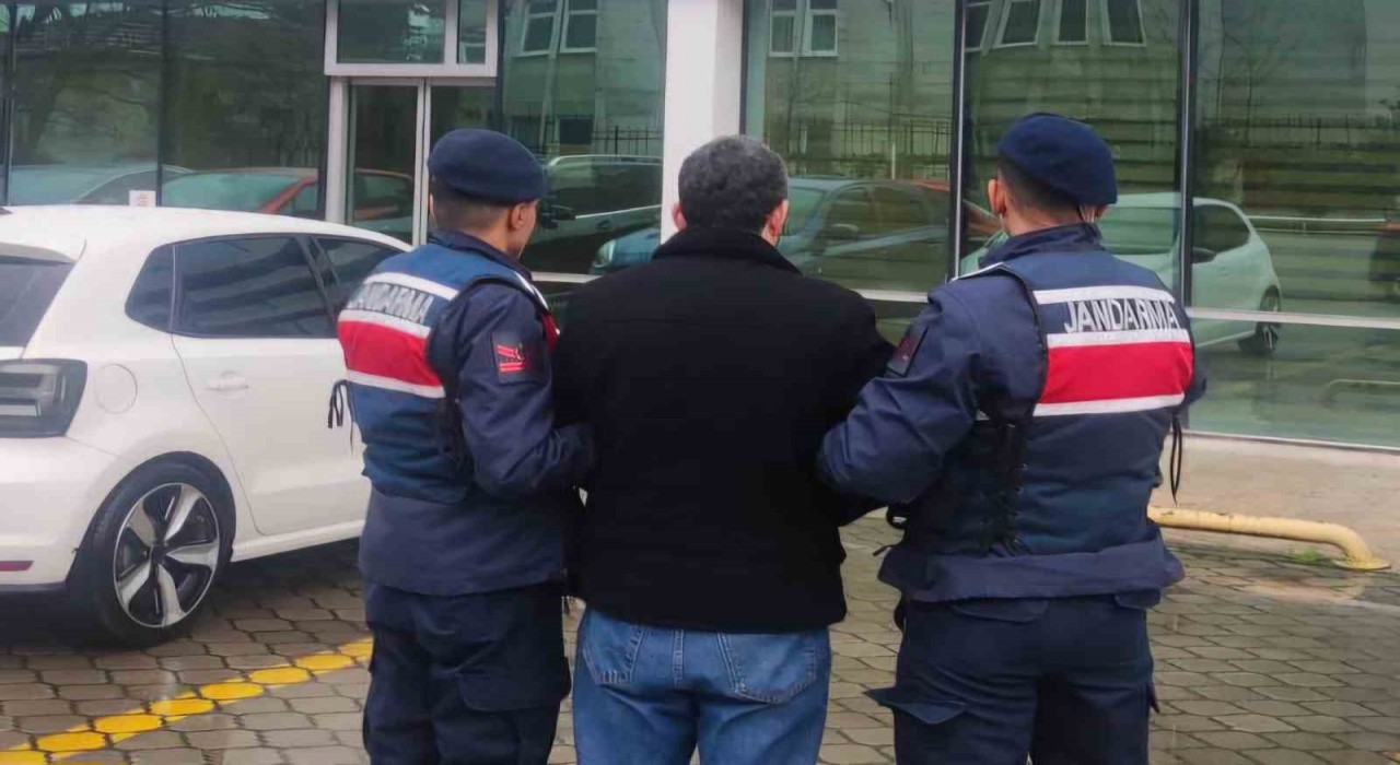 7 yıl 6 ay hapis cezası ile aranan şahıs jandarma tarafından yakalandı
