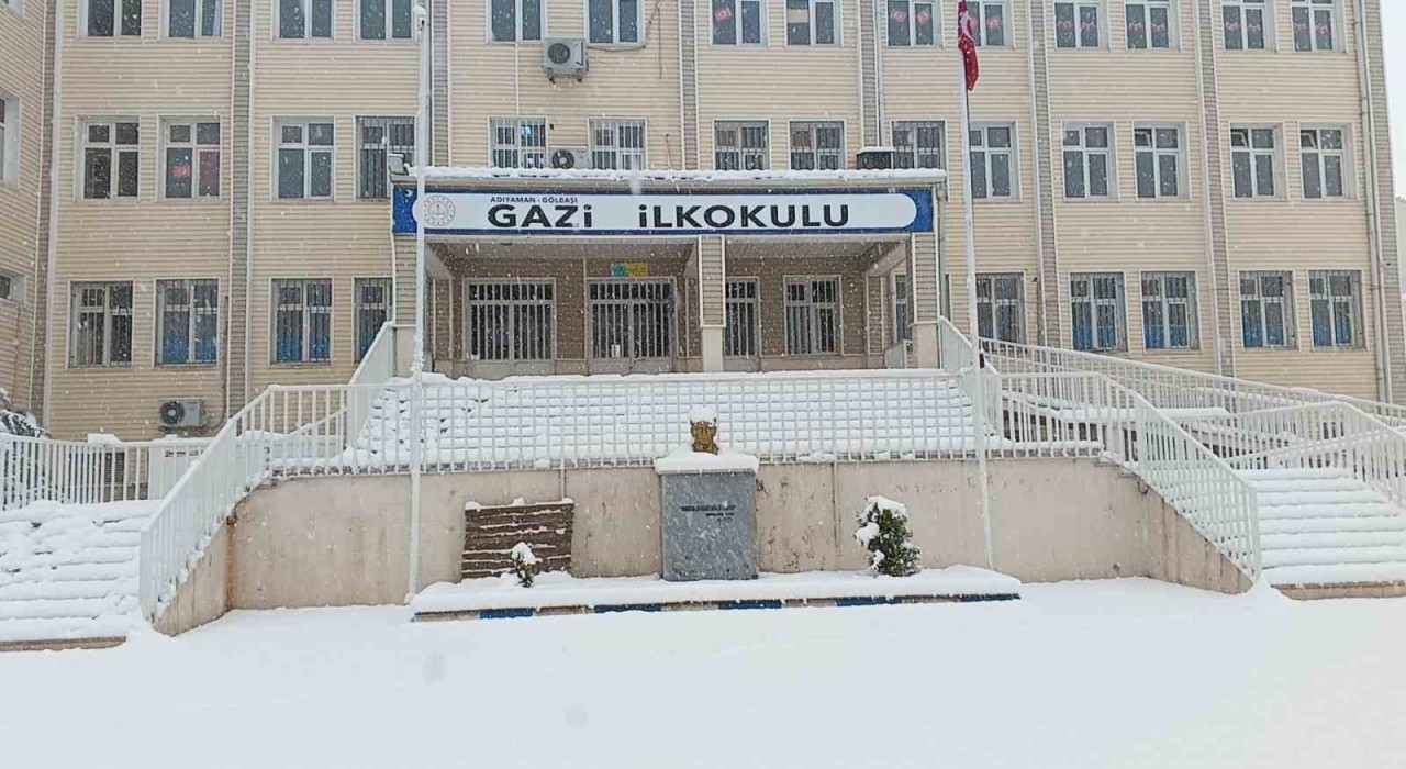 Adıyamanda eğitime kar engeli