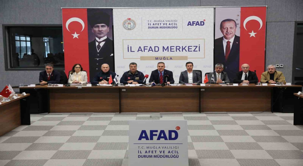 Ege Denizi Depremleri İçin AFAD Toplantısı Devam Ediyor