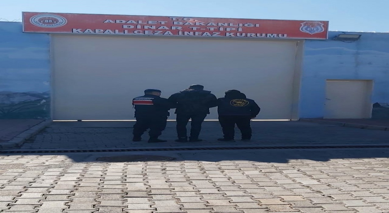 Afyonkarahisarda 3 ayrı suç kaydı ile aranan şahıs yakalandı