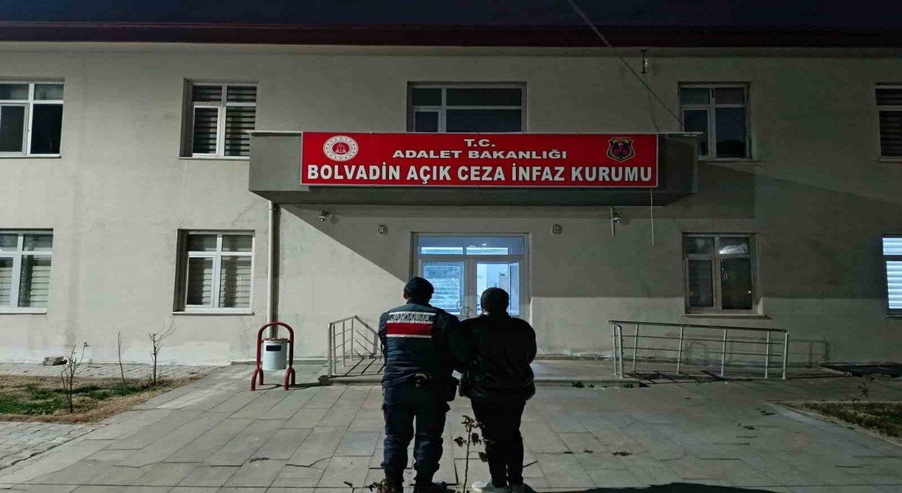 Afyonkarahisarda kaçak dolandırıcılar yakalandı