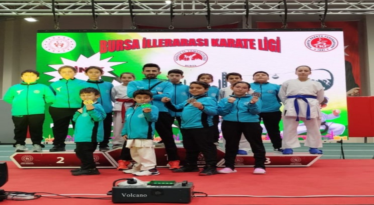 Afyonkarahisarlı karatecilerden Bursada büyük başarı