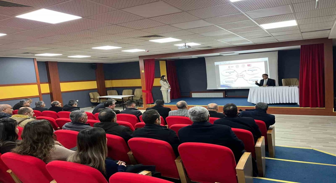 Ağrı'da Devamsız Öğrencilere Yönelik Toplantı Yapıldı