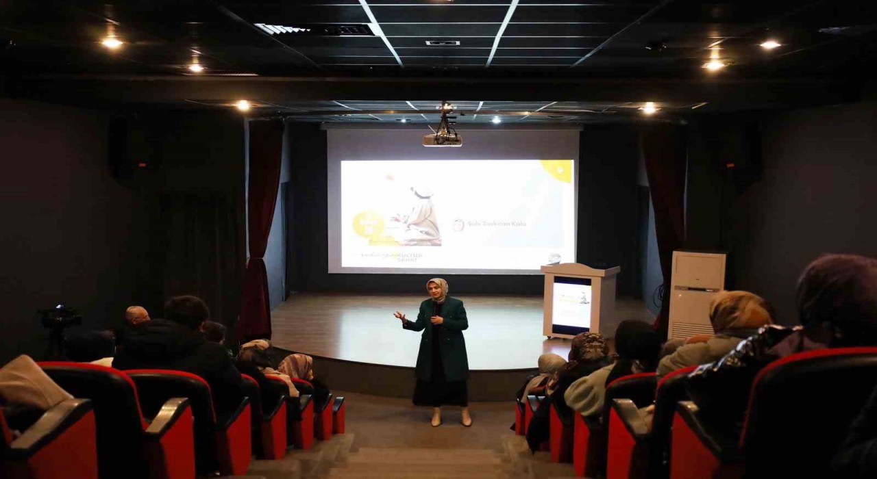 ‘Ailede Din Eğitimi semineri OSMde düzenlendi