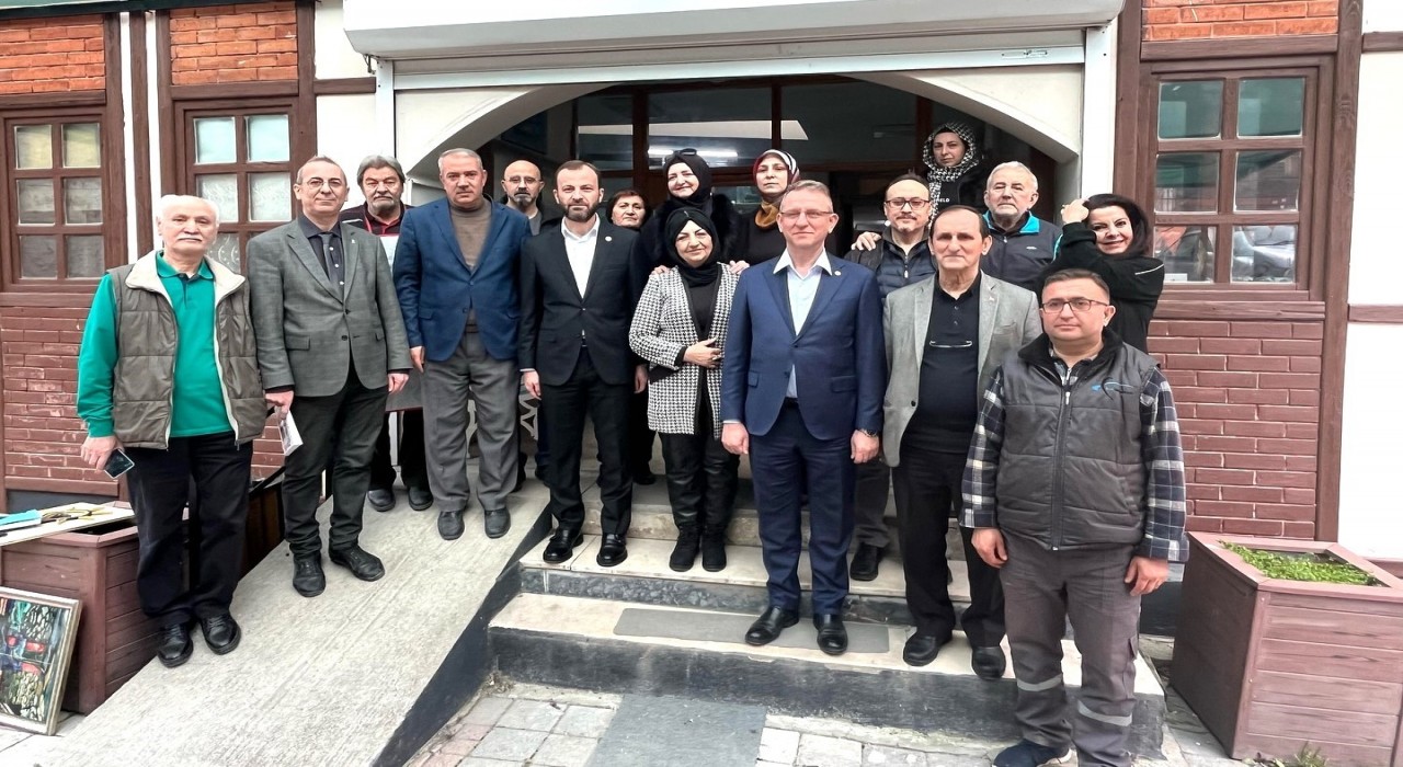 Kütahya Milletvekilleri Sanatçılarla Bir Araya Geldi
