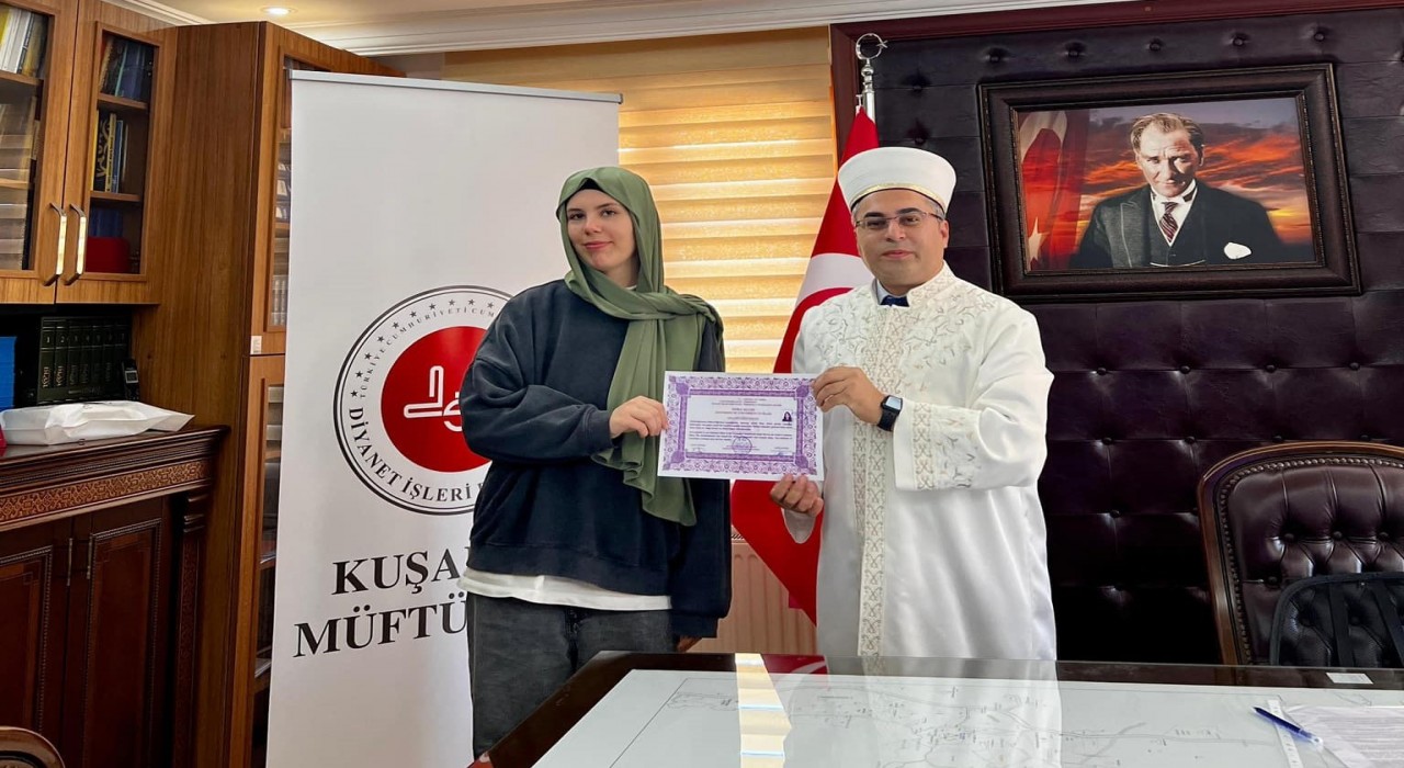 Almanya Vatandaşı Wohlrab Kuşadası’nda Müslüman Oldu