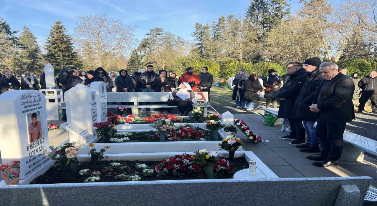 Almanyadaki ırkçı terör saldırısında hayatını kaybedenler öldürülmelerinin 5. yılında Hanauda anıldı