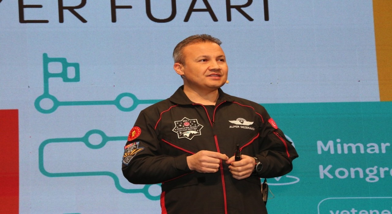 Alper Gezeravcı: Ay yüzeyine iniş yapan 6ncı ülke olmayı hedefliyoruz