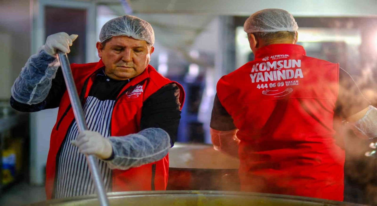 Altıeylül Belediyesinden ramazan ayında komşu sofrası