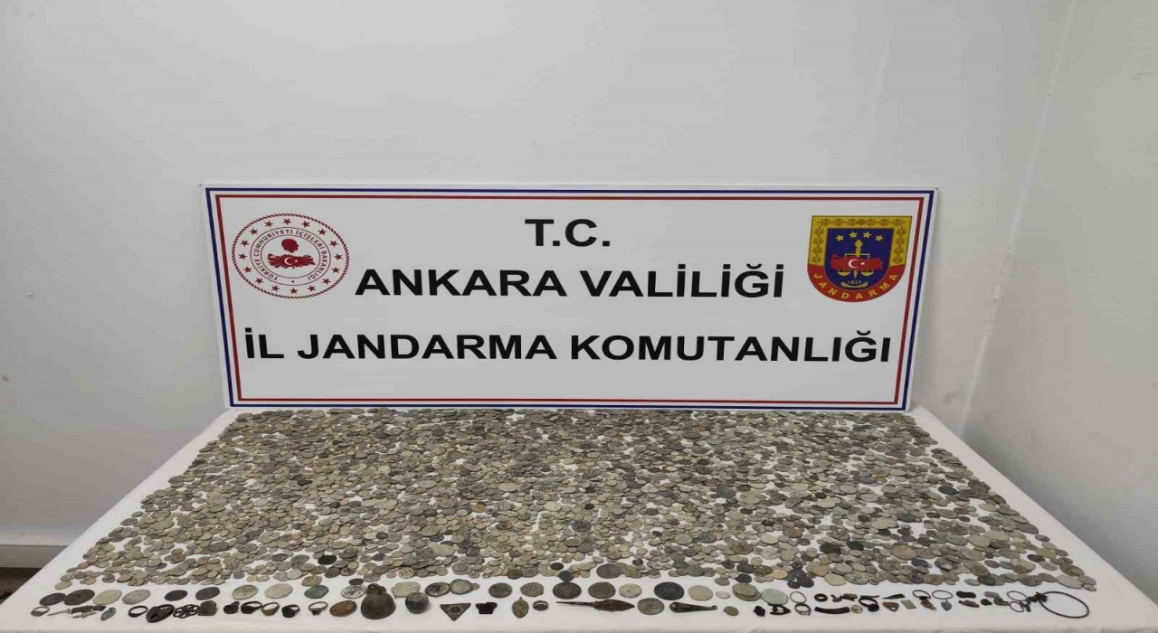 Ankarada 3 milyon lira değerinde tarihi eserler ele geçirildi