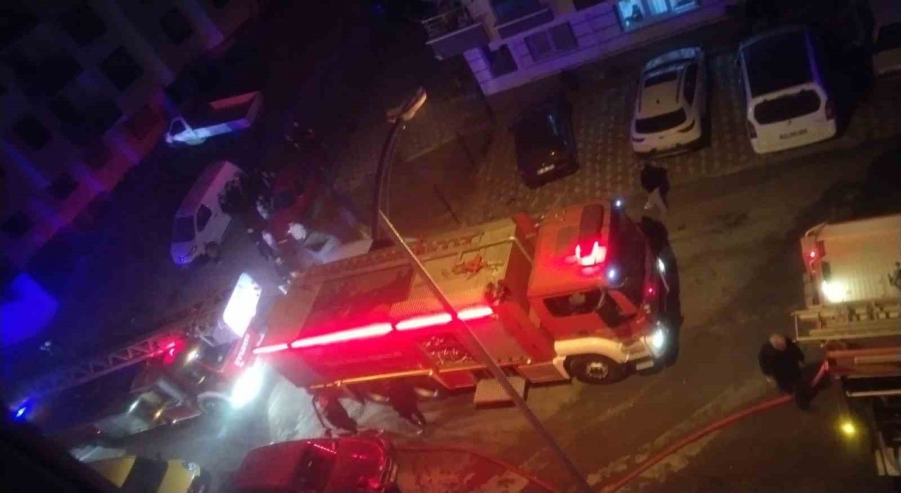 Ankarada 5 katlı binada korkutan yangın
