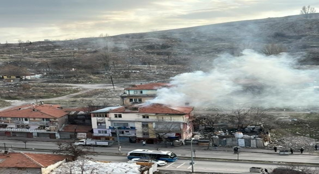 Ankarada bina yangını