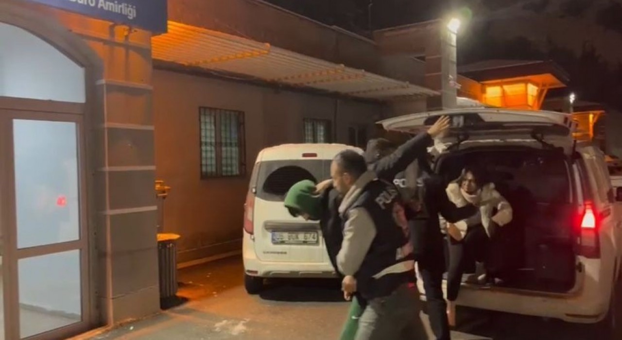 Ankarada oto hırsızı 2 şüpheli gözaltına alındı