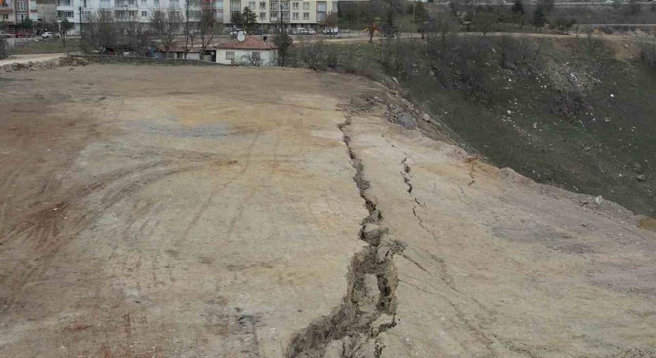 Ankaradaki deprem heyelan riskini artırdı