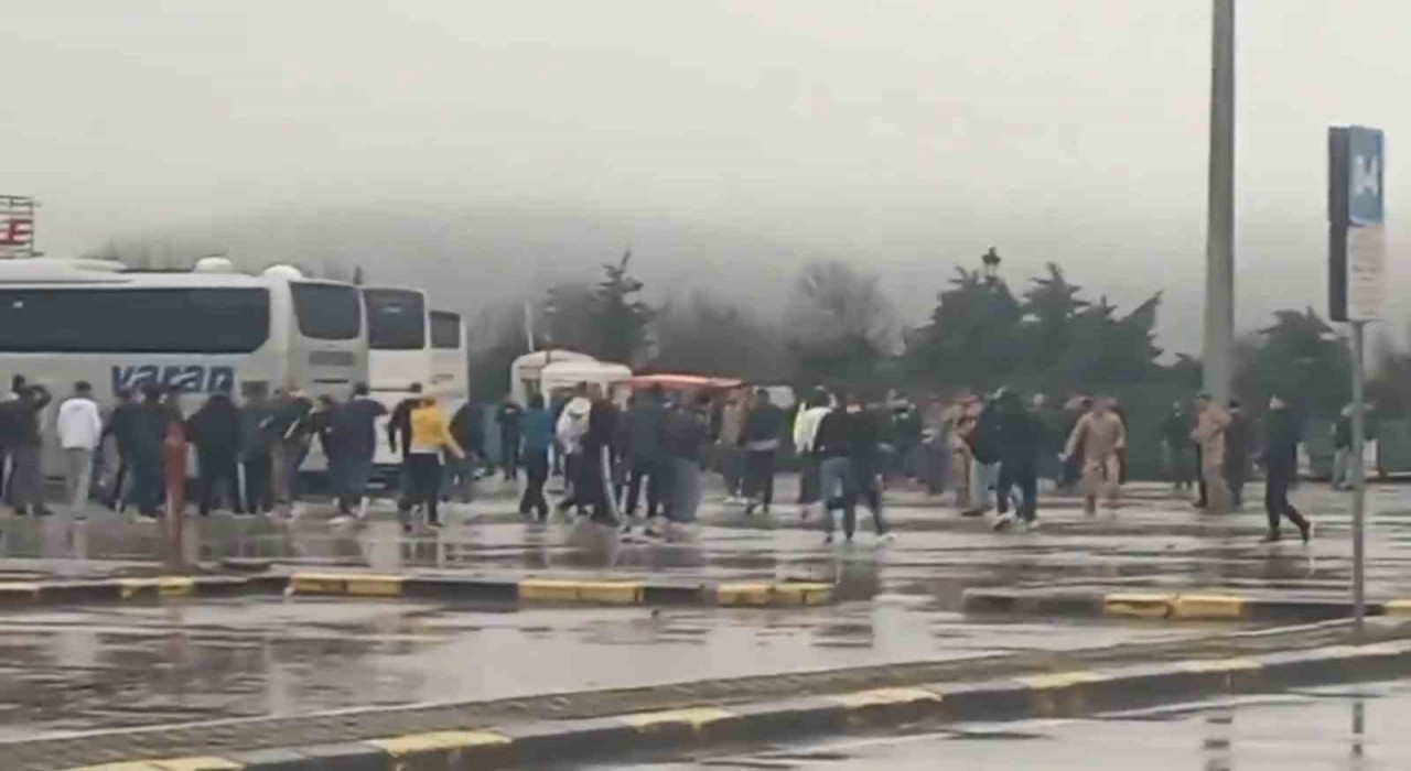 Ankaragücünün iki taraftar grubu birbirine girdi: 1i ağır 7 yaralı