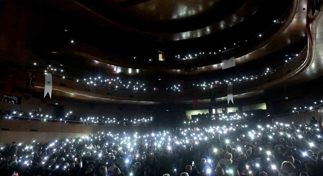 Antakya Medeniyetler Korosundan duygu dolu konser