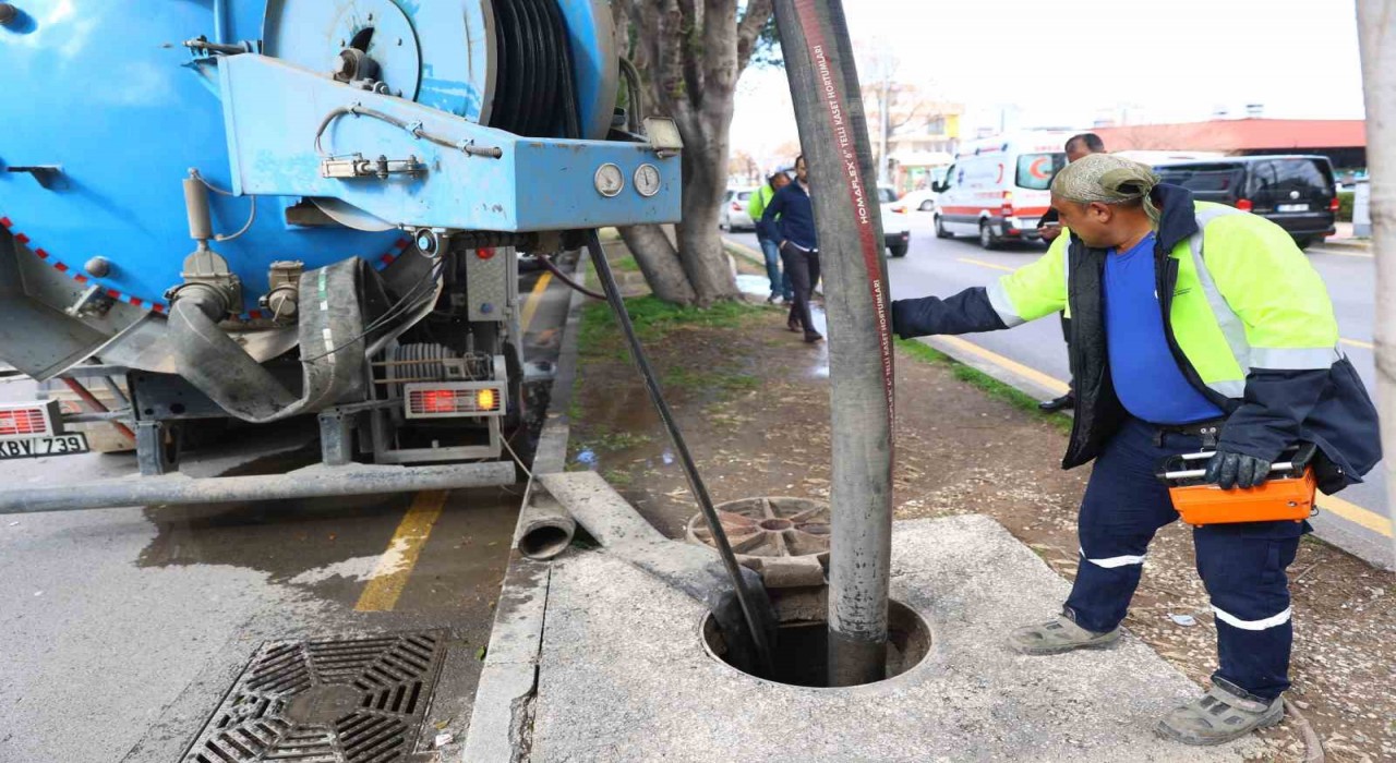 Antalyada 150 kilometre uzunluğundaki ana arter ve bulvarlarda temizlik yapılacak
